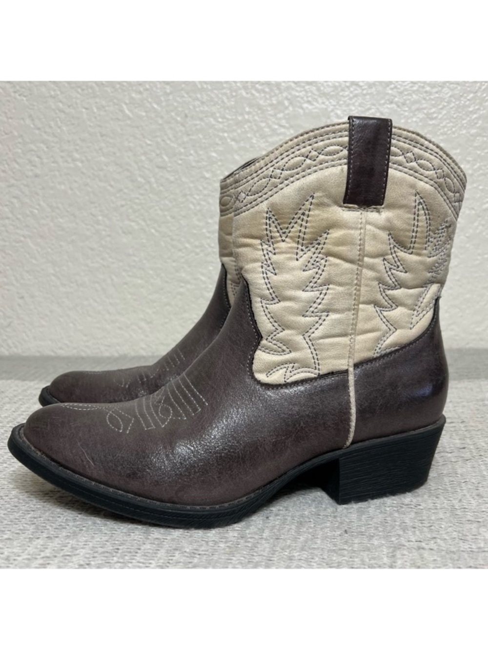 Coconuts by Matisse Pistol Western Boot Gray and Cream Coastal Cowgirl Size 7
